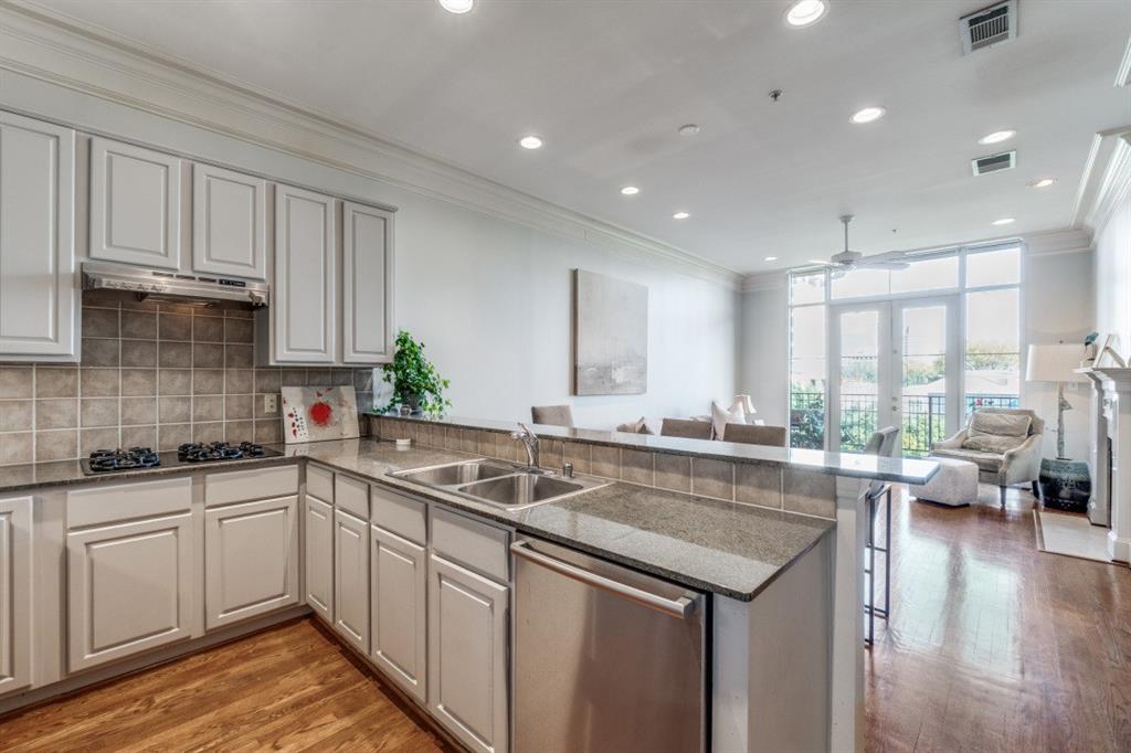 Plaza At Turtle Creek Residence Ph - Residential