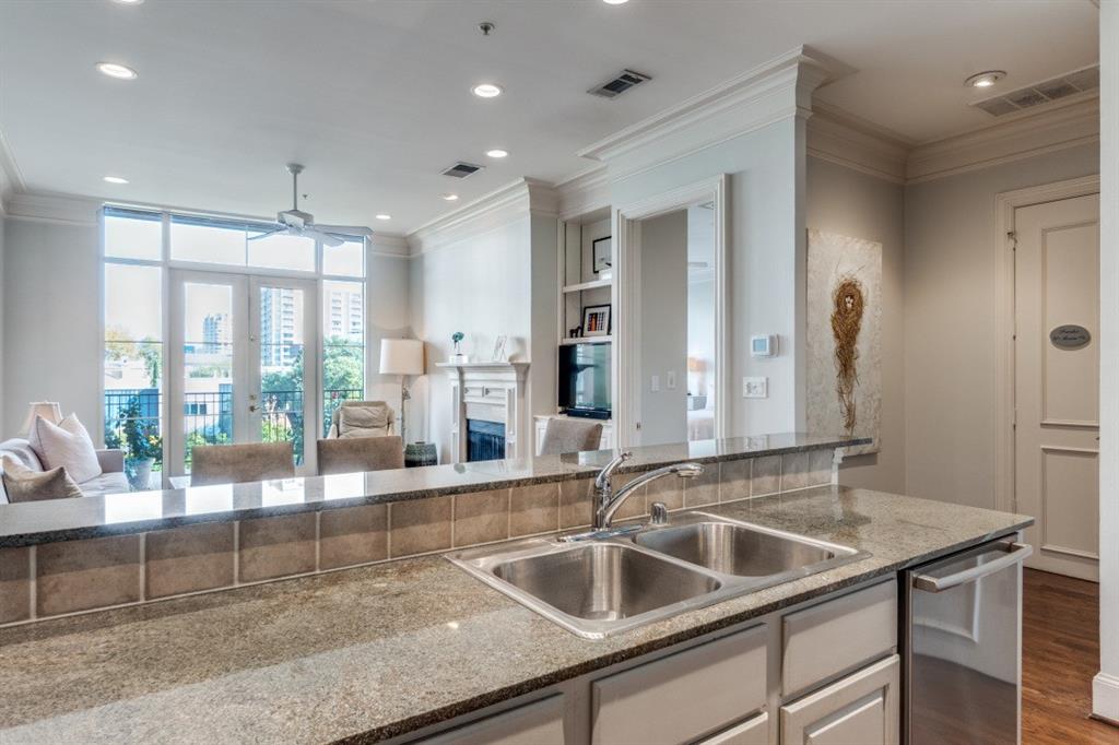 Plaza At Turtle Creek Residence Ph - Residential