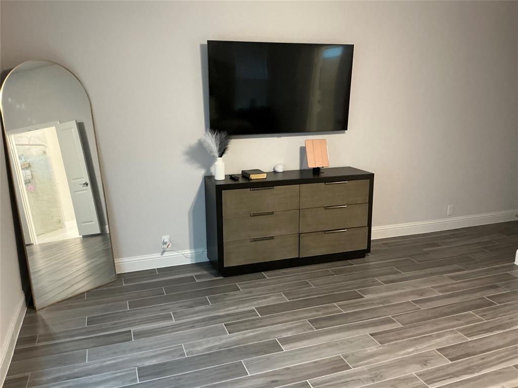 3010 HOLLAND