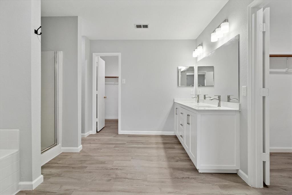 Creek Hollow 01 - Residential