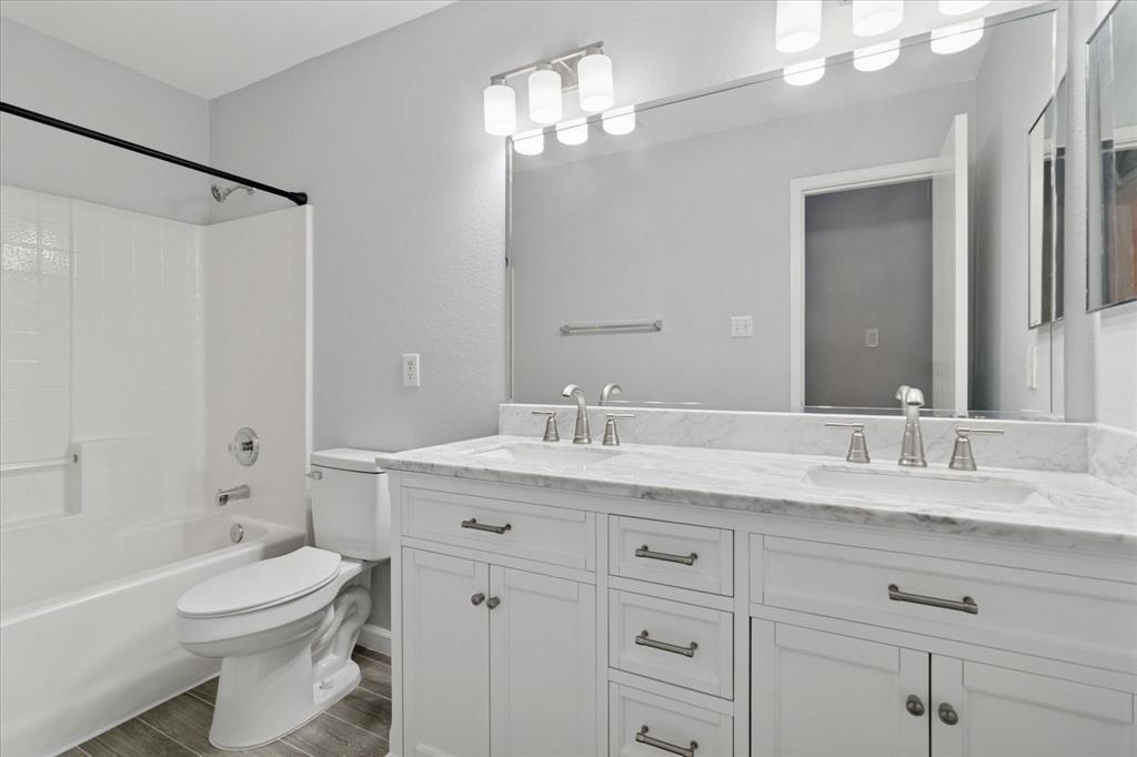 Creek Hollow 01 - Residential