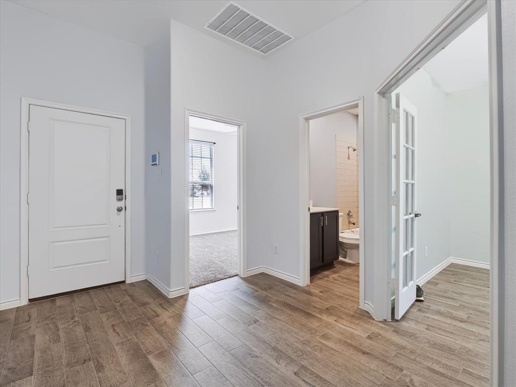 11203 Hawks Landing Drive