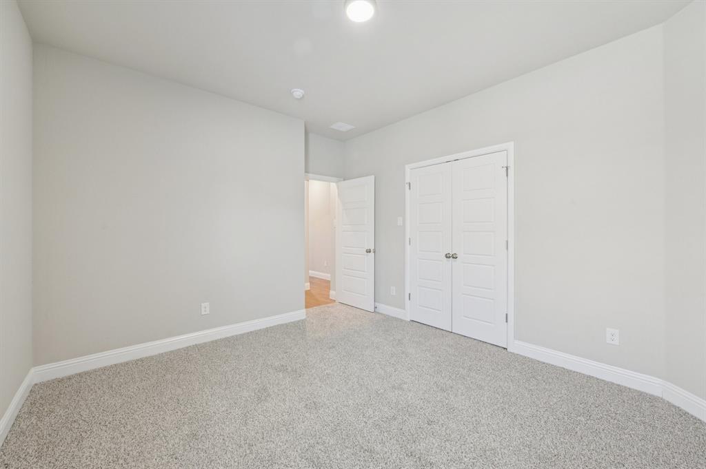 Eagle Glen Elements - Residential