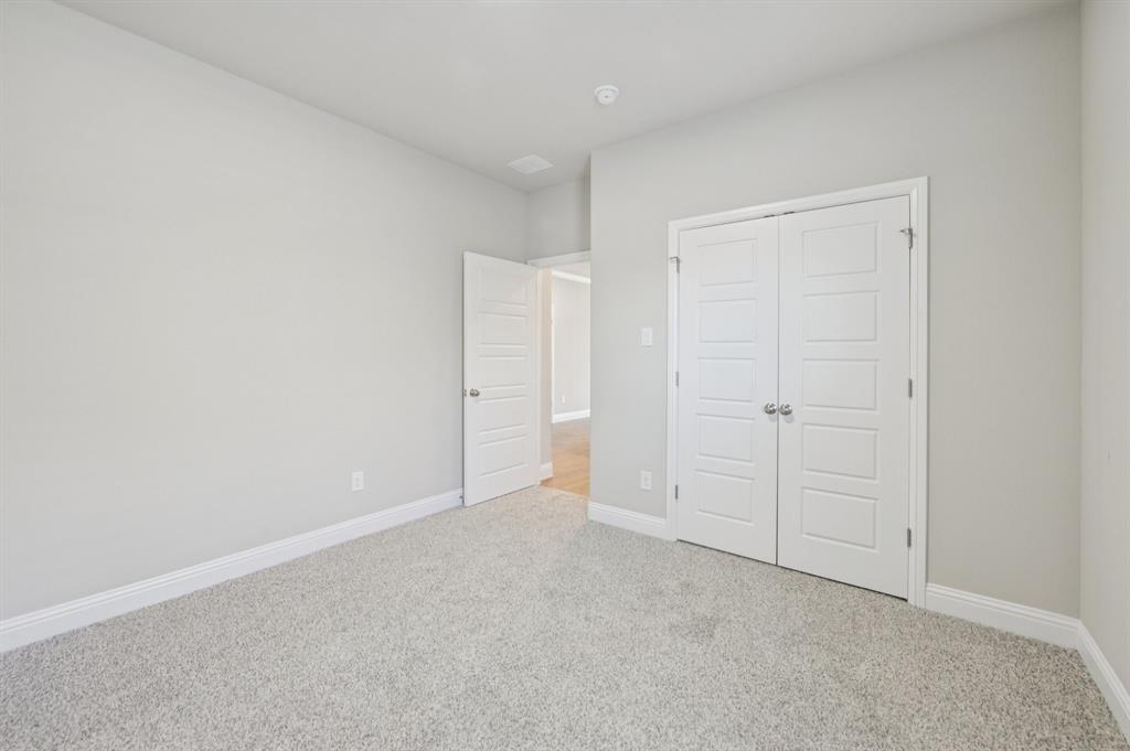 Eagle Glen Elements - Residential