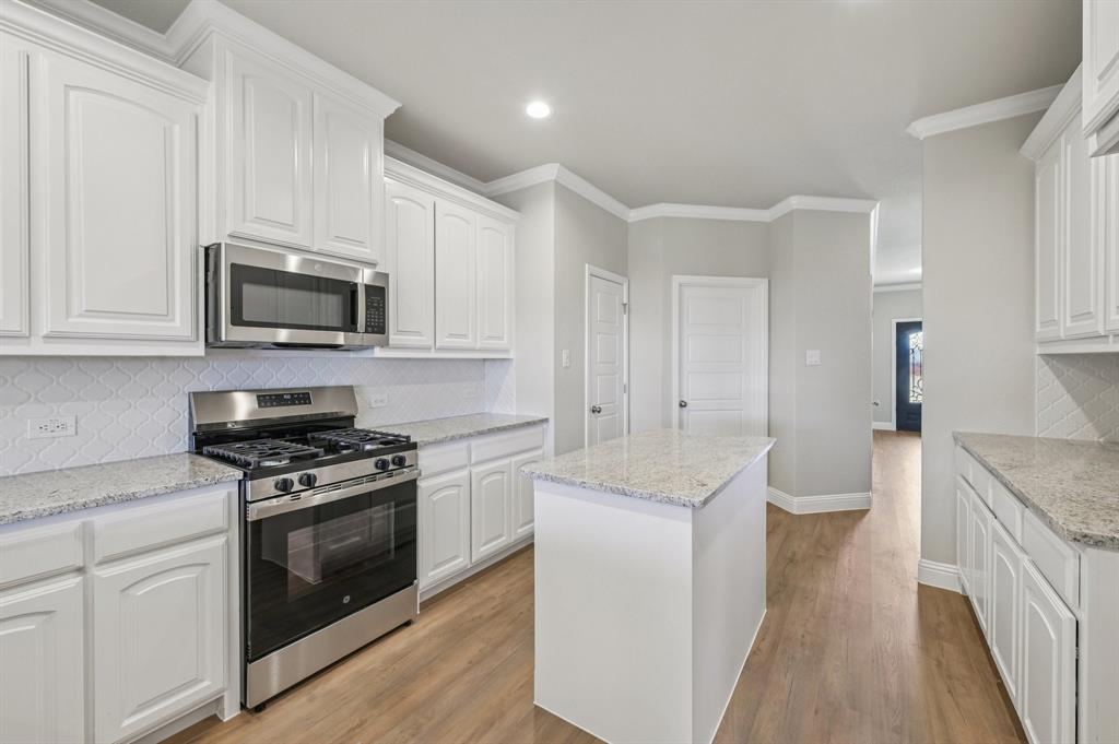 Eagle Glen Elements - Residential