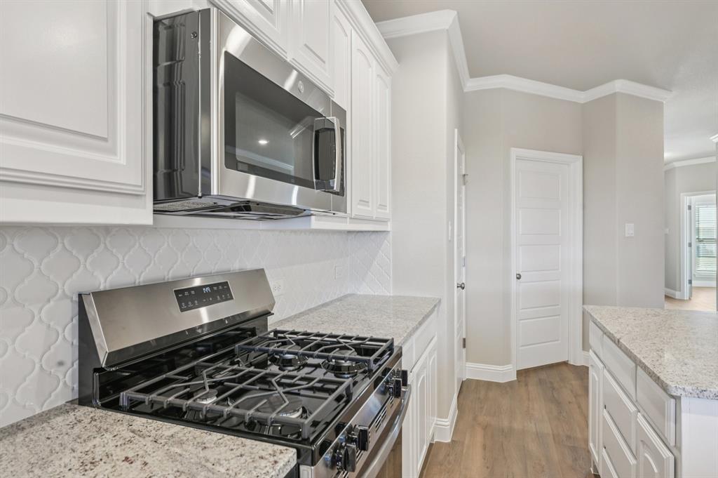 Eagle Glen Elements - Residential