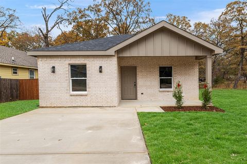 Photo of 6144 Shawnee Drive, Mabank, TX 75156 (MLS # 21130548)
