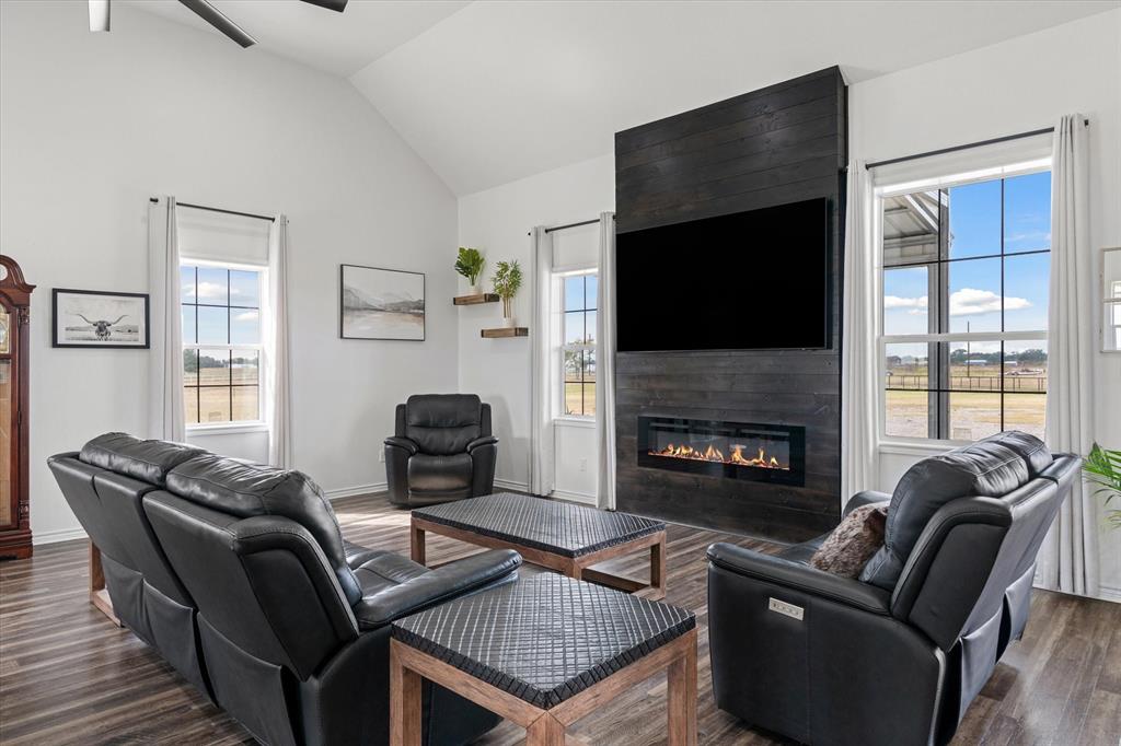 Wills Point - Residential