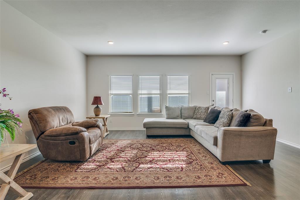 Magnolia Ph 7 - Residential