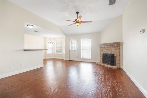 Tiny photo for 926 Meadow Circle S, Keller, TX 76248 (MLS # 21095518)
