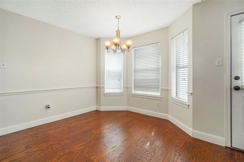 Tiny photo for 926 Meadow Circle S, Keller, TX 76248 (MLS # 21095518)