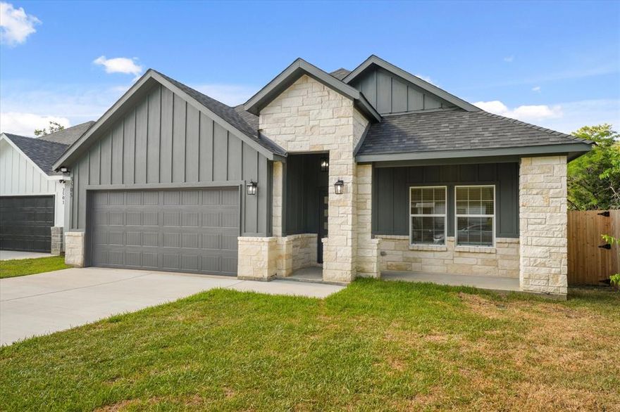 Beautiful new construction home featuring a modern open-concept layout and stylish finishes throughout. Enjoy luxury vinyl plank flooring, recessed lighting, and a spacious kitchen with quartz countertops, a large island, custom cabinetry and stainless steel appliances. Located just minutes from Highway 287 and nearby shopping centers. Move in ready and thoughtfully designed- don't miss this one!