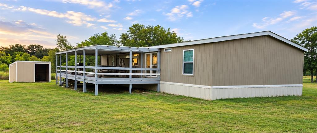 1476 Private Road 2268