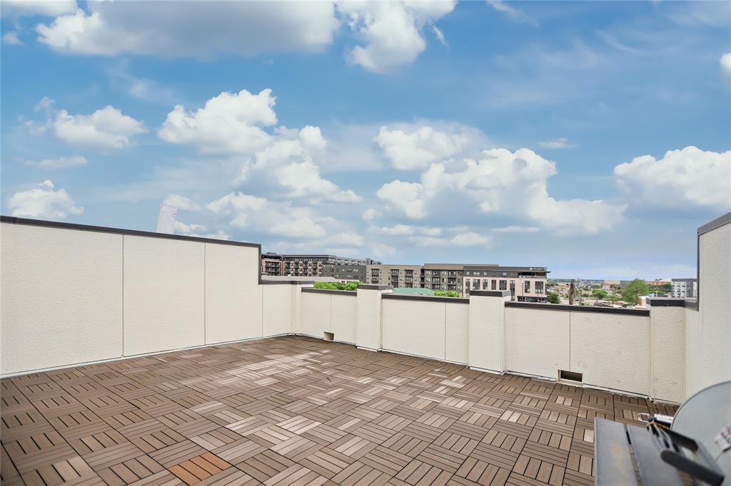 Intown Homes & Farmers Market - Residential Lease