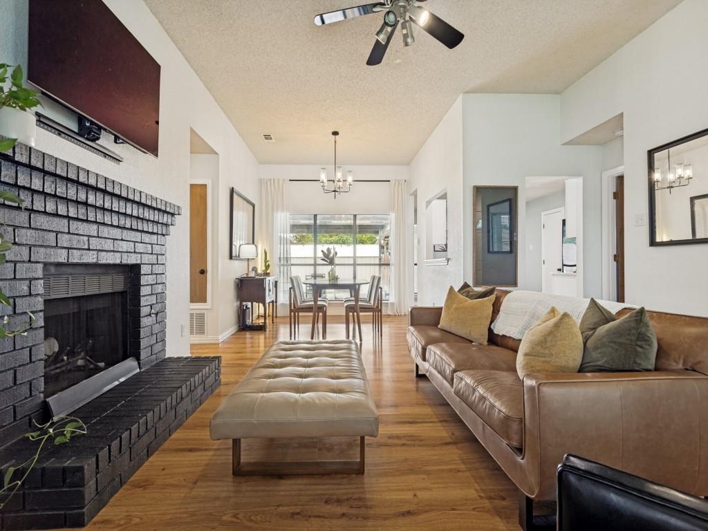 2109 Woodglen Drive