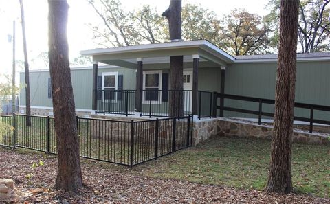 A home in Mabank