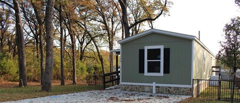 A home in Mabank