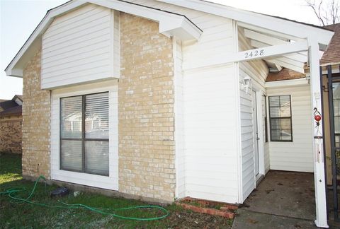 2428 Sunflower Drive Arlington TX 76014