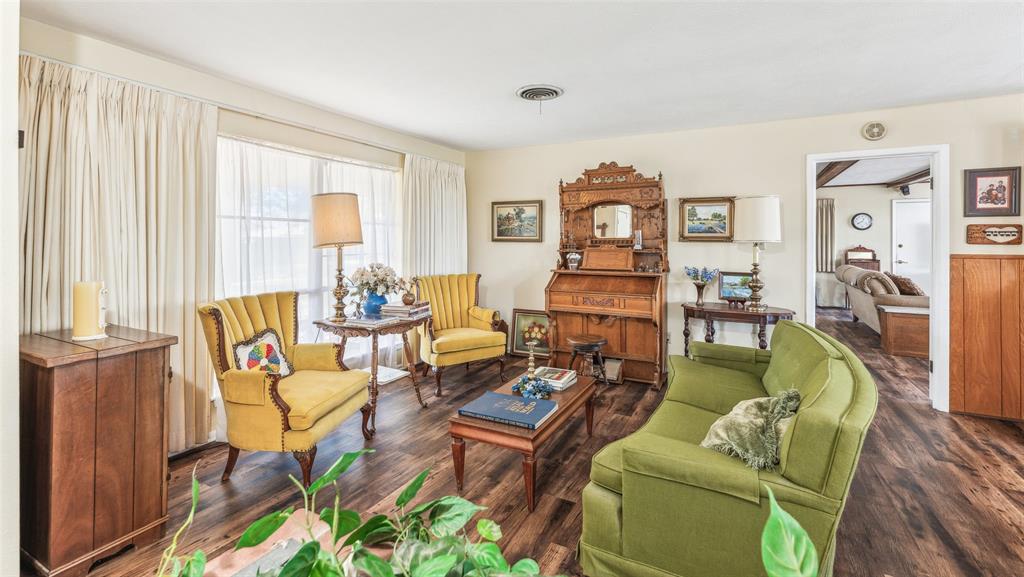 DWIGHT, J J SURVEY - Residential