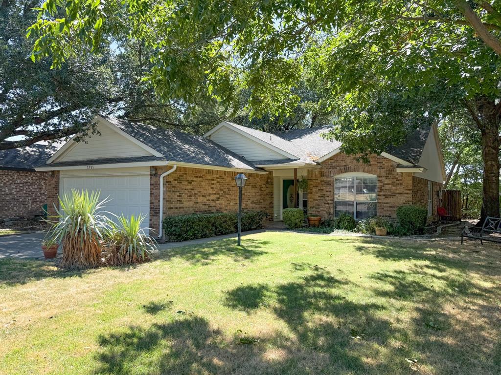 2705 Thunderbird Drive