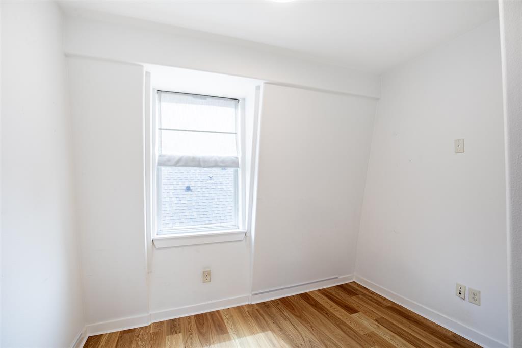 Bryan Pkwy Place - Residential
