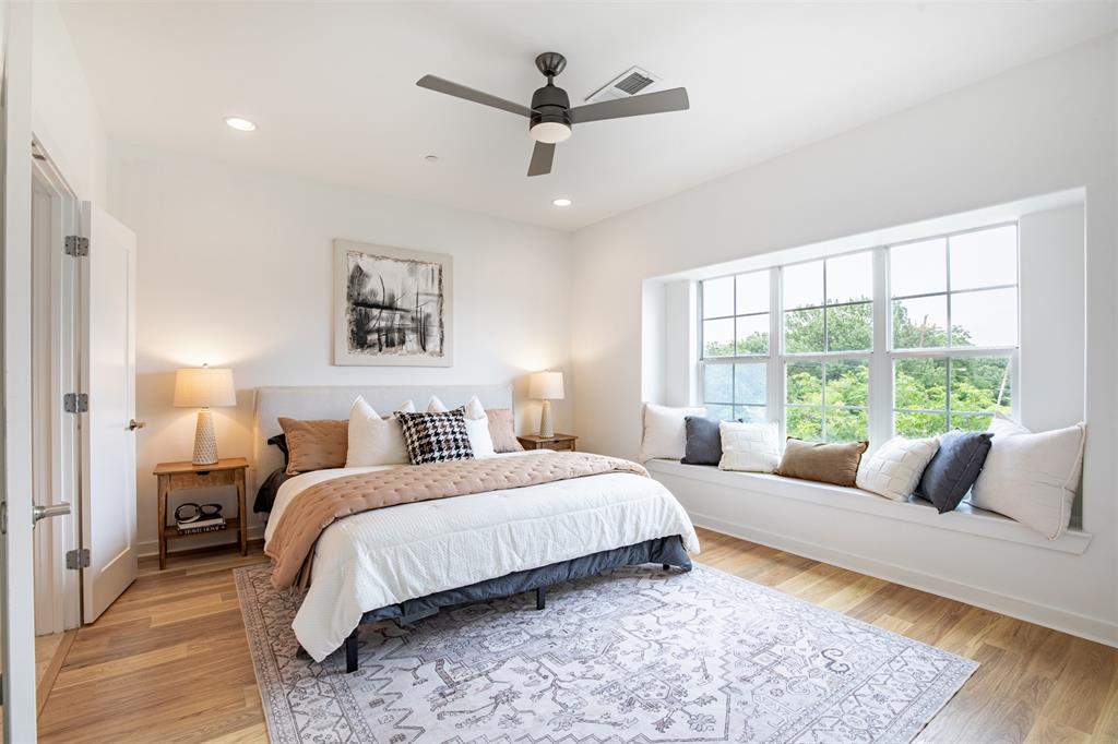 Bryan Pkwy Place - Residential