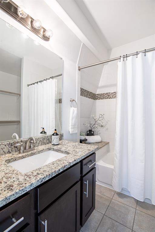 Bryan Pkwy Place - Residential