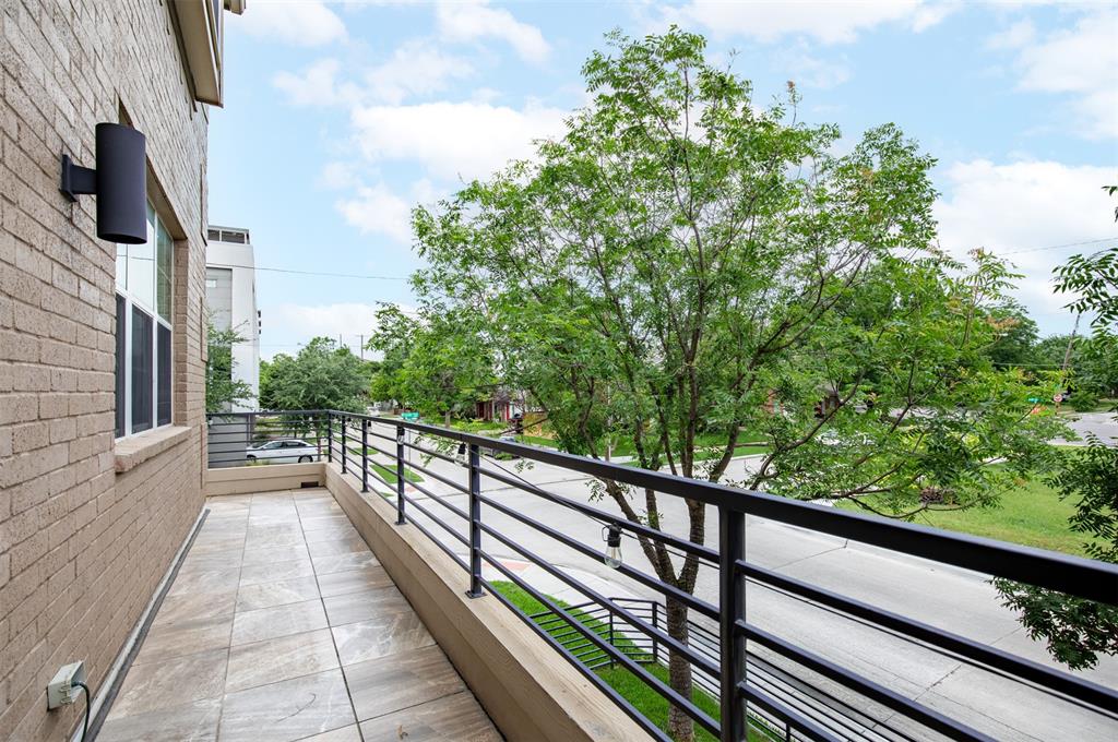 Bryan Pkwy Place - Residential