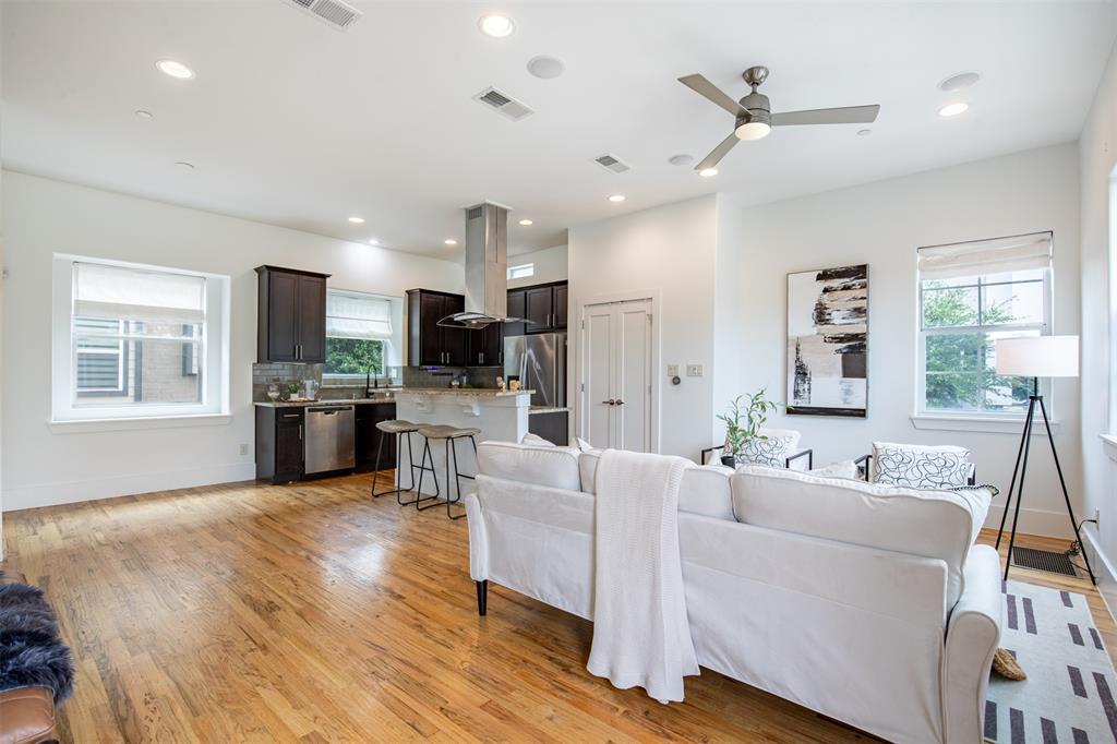 Bryan Pkwy Place - Residential