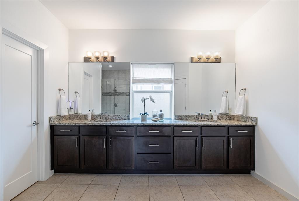 Bryan Pkwy Place - Residential