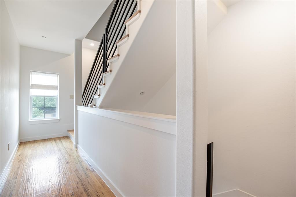 Bryan Pkwy Place - Residential