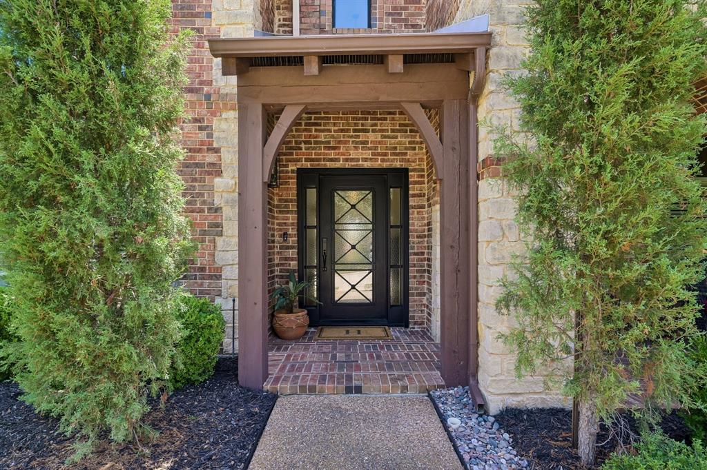 1810 Windsong Circle