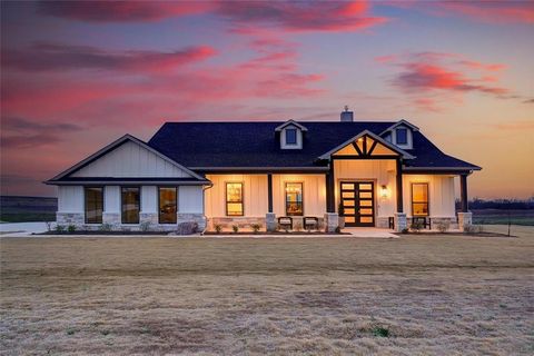 189 PR 11934 Blum TX 76627