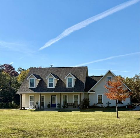 Photo of 155 Rs County Road 4261, Emory, TX 75440 (MLS # 21104229)