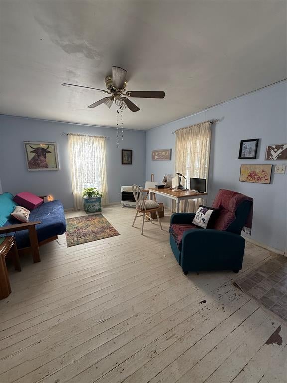 904 Cottonwood