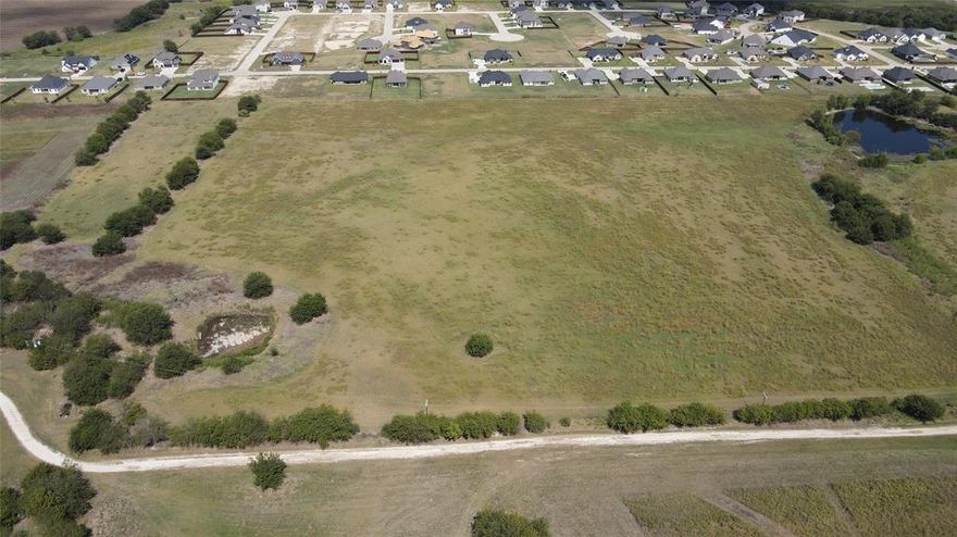 Located just outside the city limits of Godley, TX, this 30-acre parcel is a prime opportunity for anyone looking to invest in the growing area or build their dream home. The property is fenced and ready for agricultural use or residential development, providing ample space and privacy.
With the added potential of 15 more acres available for purchase right next door, this is an exceptional opportunity for investors looking to build a community or expand on the land’s possibilities
 Just outside Godley, TX city limits, offering a peaceful, rural setting with easy access to urban amenities. Fully fenced, prime location for expansion or personal use
Perfect For Investors, builders, or those looking to create a custom estate.
This is a rare opportunity in a growing area with great potential for appreciation. Whether you're looking to develop, farm, or simply enjoy wide open space, this property has it all. Seller has stated that the land could be annexed into the city limits.If desired.