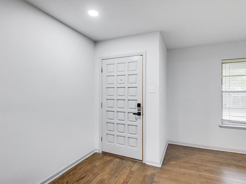 10039 Shadyview Drive