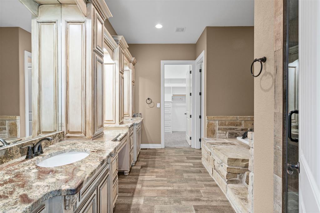 Aledo, Texas 76008, United States, 5 Bedrooms Bedrooms, ,3 BathroomsBathrooms,Residential,Active,181764