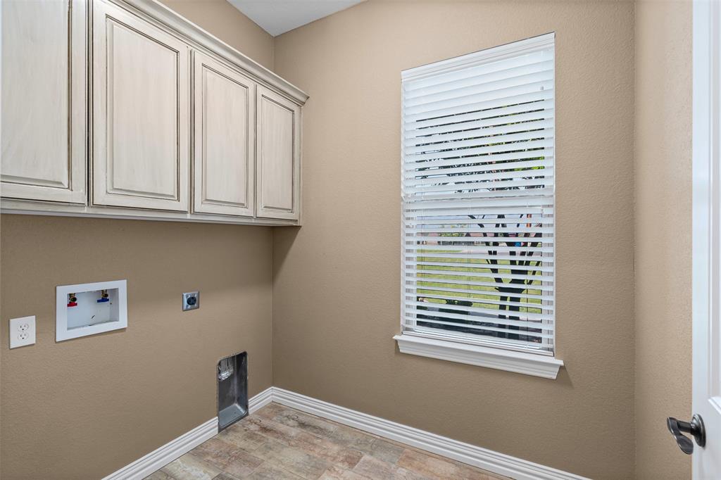 Aledo, Texas 76008, United States, 5 Bedrooms Bedrooms, ,3 BathroomsBathrooms,Residential,Active,181764