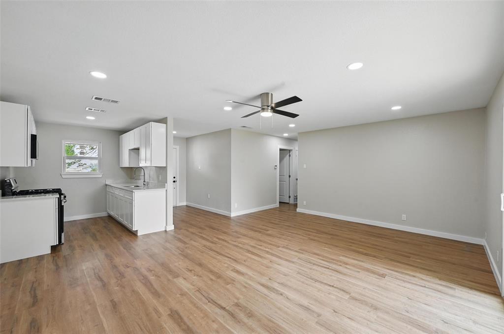 1221 Eastside Drive