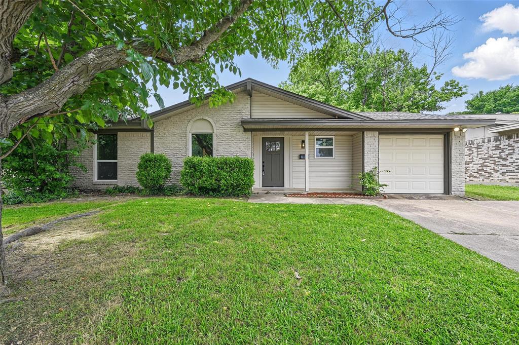 1221 Eastside Drive