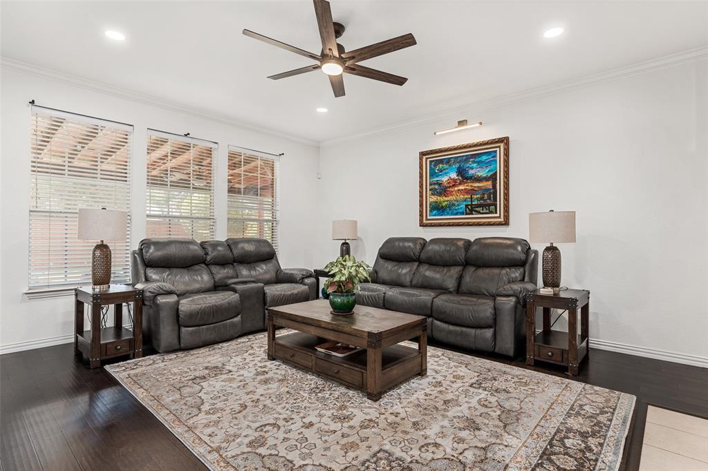 Plano, Texas 75025, United States, 5 Bedrooms Bedrooms, ,4 BathroomsBathrooms,Residential,Pending,992