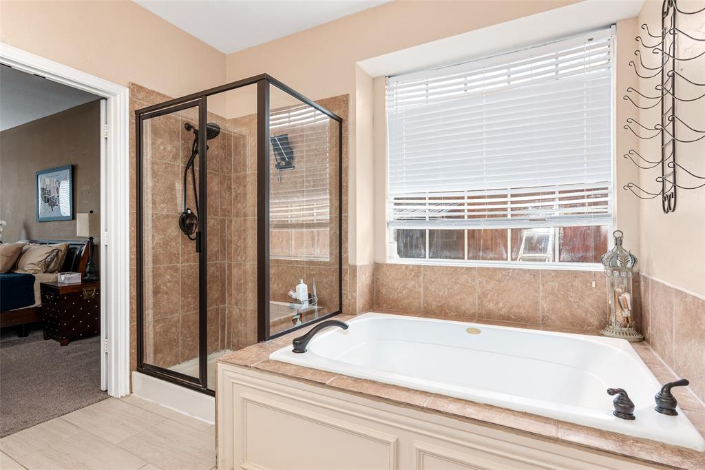 Plano, Texas 75025, United States, 5 Bedrooms Bedrooms, ,4 BathroomsBathrooms,Residential,Pending,992