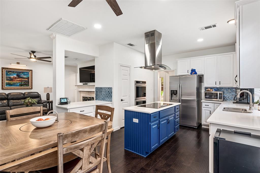 Plano, Texas 75025, United States, 5 Bedrooms Bedrooms, ,4 BathroomsBathrooms,Residential,Pending,992