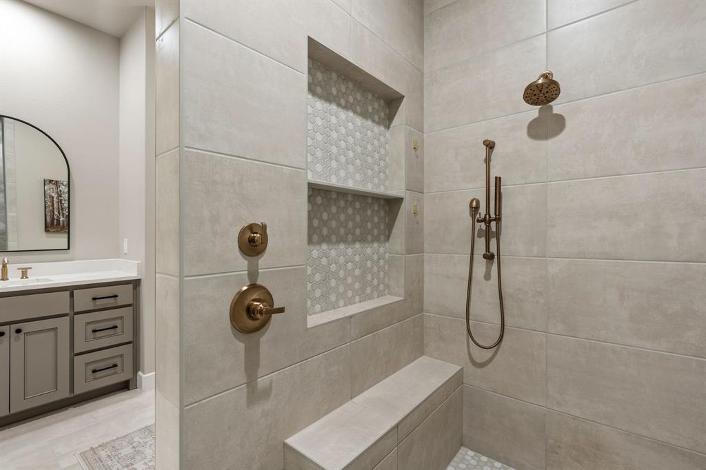 Whispering Winds - Residential