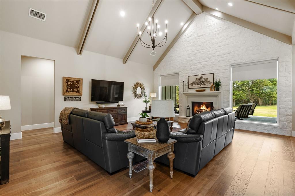 Whispering Winds - Residential