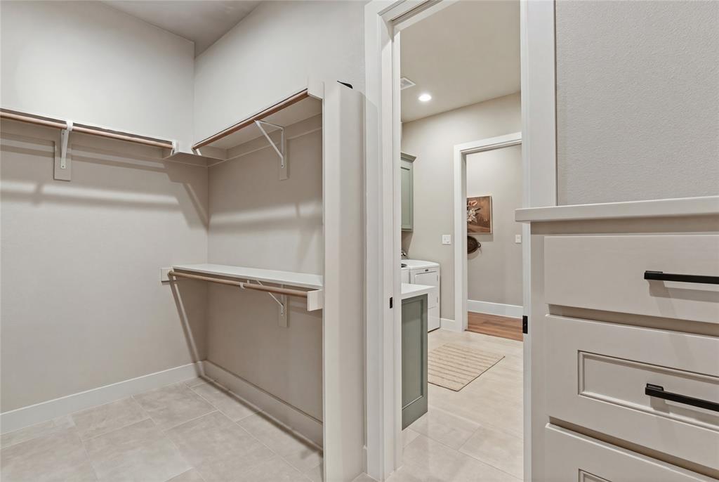 Whispering Winds - Residential