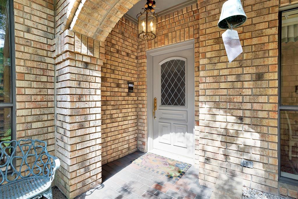 16046 Chalfont Circle