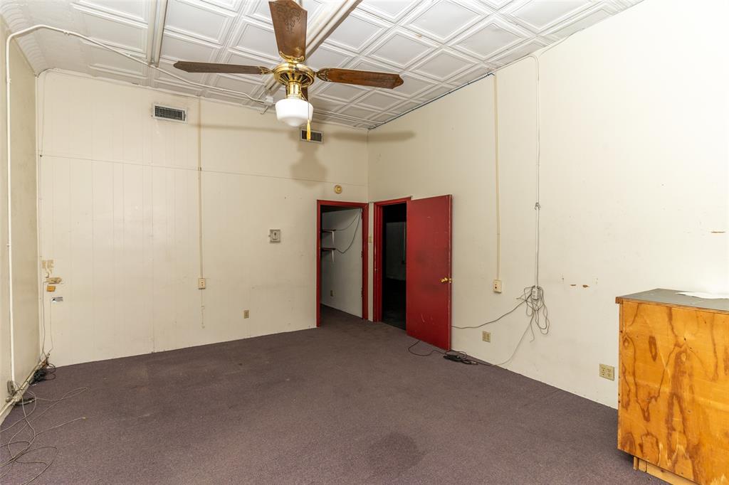 109 N 5TH Street
