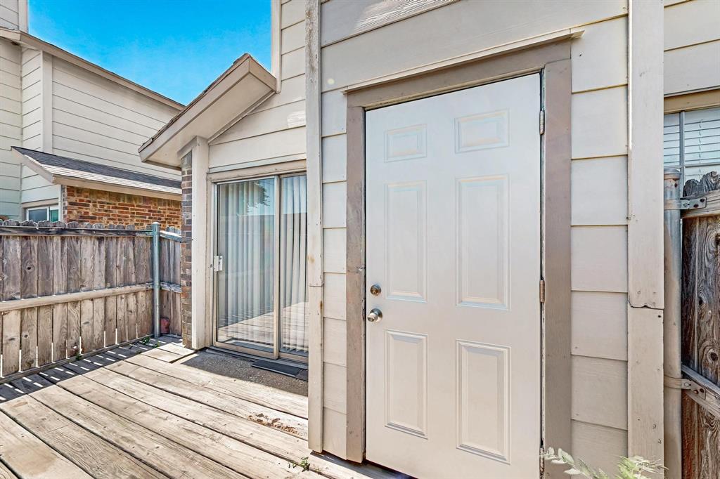 Springtree Crossing Condos - Residential